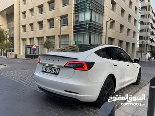  10 تسلا لون ابيض جمرك اليوم 2023