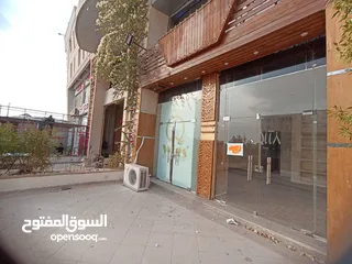  1 محل للايجار   في بيڤيرلي هيلز الشيخ زايد