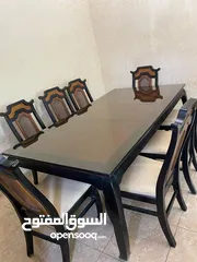 1 طاولة سفرة مستعملة بحالة جيدة