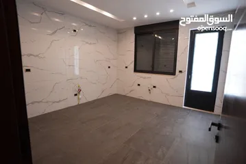  24 شقه مميزه للبيع بعد المدارس العالميه طريق المطار مباشره بسعر مغري تشطيب سوبر ديلوكس