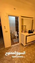  19 شقه فاخره للبيع  من المالك مباشره  سعر قابل للتفاوض بشيء بسيط مميزه جدا جدا  مع غرفه خارجيه و حديقه