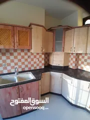  12 شقة للإيجار