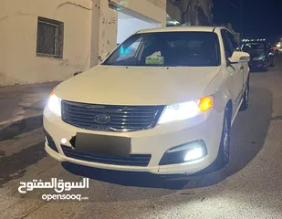  9 كيا اوبتما لوتسي 2009 لون ابيض بحالة جيدة جدا