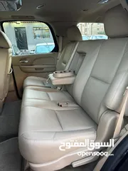  18 كاديلاك اسكاليد بنزين 2013 مخزن عداد 30 الف كيلو بلاتينيوم وارد شركه ابو خضر مالك اول فحص كامل