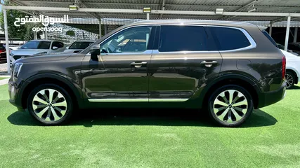  3 KIA TELLURIDE model 2020