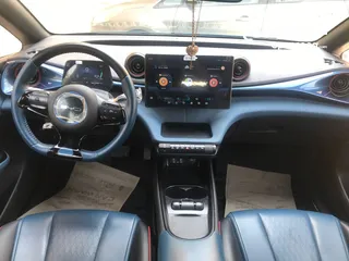  5 BYD DOLPHIN  2022