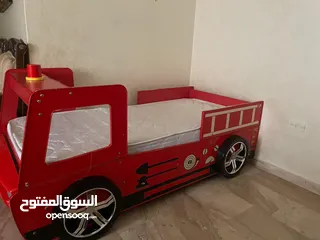  1 تخت اطفال للبيع