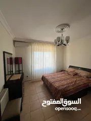  5 روف ذو إطلالة رائعة  في اجمل مناطق الجبيهة مفروش للايجار