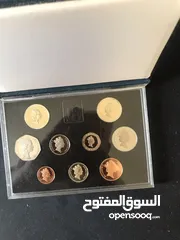  2 عملة انجليزية صدرت بمناسبة عيد ميلاد الملكة اليزابيث سنة 1988