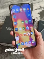  2 LG V40 THINQ