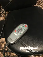  2 كرسي مساج  يستعمل في المنزل وفي السيارة بحالة ممتازة للبيع
