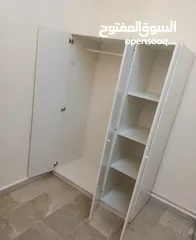  1 خزانه خشب سويدي ايكيا للبيع