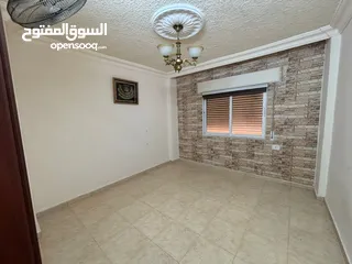  19 شقه لإيجار الشهري طابق 3 مع مصعد بريموت كل طابق 2 شقه  الحي الجنوبي قرب مطعم فول ونار عمارة الشيماء