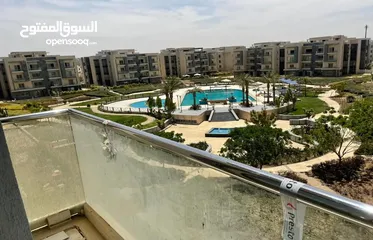  3 شقة استلام فورى بقلب التجمع الخامس في كمبوند جاليريا Galleria Residence