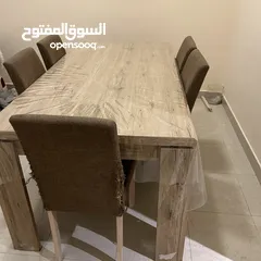  2 طاولة طعام وخمس كراسي