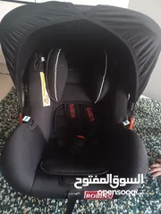  9 مقعد سياره ماركة روبنز  وكراجه للمشي وكوت للنوم وللغيار  استعمال بسيط جدا (بحاله شبه جديده )