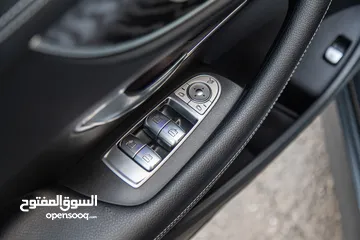  12 Mercedes E200 Coupe 2020 Amg kit Night Package