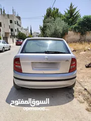  7 سكودا فابيا للبيع موديل 2004 اوتوماتيك بحالة الوكالة