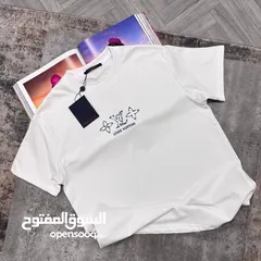  12 بلايز ماركات عالميه جديده ومواصفات جدا عاليه خامه ممتازه وبتجنن ما عليك غير انك تشتري وتجرب