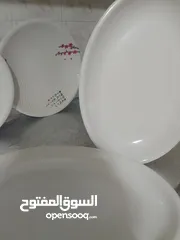  5 صحون فندقية مختلفة الاحجام لون أبيض ميلامين انيقة وفخمة غير قابل زينى بھا سفرتك برمضان
