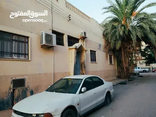  2 منزل للبيع قرجي بالقرب من جامع اسامة