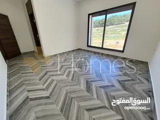  8 شقة طابق اول للبيع في طريق المطار بمساحة بناء 202م