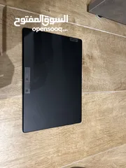  2 تاب لينوفو حاله ممتازة مع شاحن و cover. 32GB من الstorage. و 2GB من الRAM