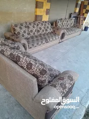  4 طقمين كنب و طقم كورنر  كل واحد سعر