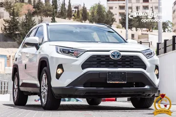  2 Toyota Rav4 Xle 2021  السيارة وارد كوري و قطعت مسافة 14,000 كيلو متر فقط