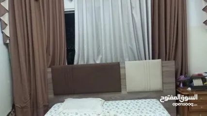  5 تخت مجوز مع برادي مع فرشه بوند