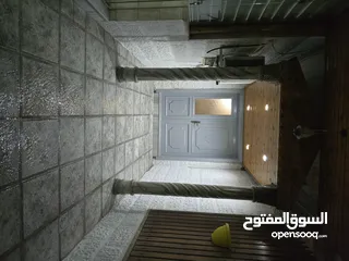  3 شقه ارضيه مستقله شبه فيلا للبيع