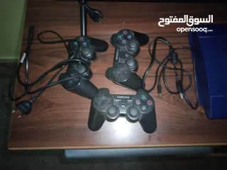  2 بلاستيشن 3 سلم مع 3 ايادي مستعمل