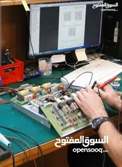  4 دورات صيانه شاشات تلفزيون دورات الموبايل دورات صيانه الوحات الالكترونيه الانفيرترات للسيارات الكهربا