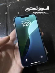  11 iPhone 13 عادي وكاله مع كرتونه128 جيجا