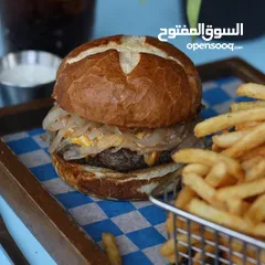  13 Buyer / Franchisee  Neededمطلوب مستثمر في مجال المطاعم