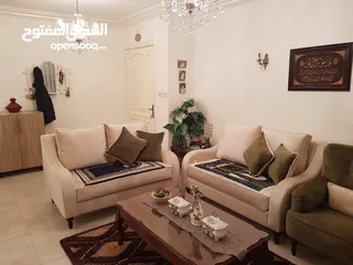  6 شقق سكنية سوبر ديلوكس للبيع