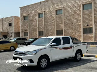  1 TOYOTA HILUX  MODEL 2021 PASSING 4/25 MILAGE.137KM 4 CYLINDER Keyless entry, Radio Bluetooth, Powers