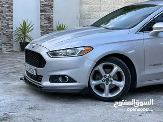  2 Ford fusion 2014 se sport