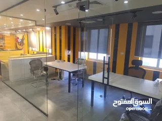  3 مكتب تجاري مفروش للبيع
