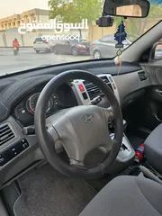  4 هيونداي توسان 2008