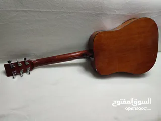  8 Gitar جيتار للبيع