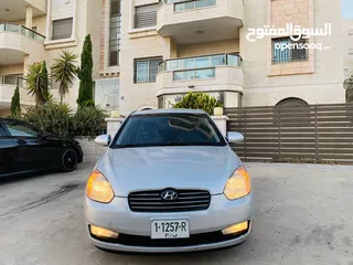  3 هونداي فيرنا فل اوتماتك ماتور 1600 السيارة ماشاءالله بحالة ممتازة جدا ترخيص وتأمين جديد. الله يبارك