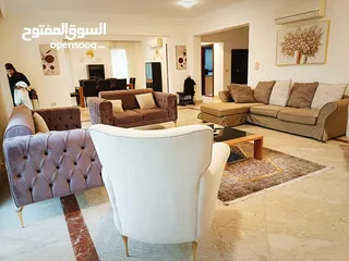  4 فيلا للايجار ف كمباوند The Villa