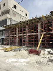  7 اكرو و سلالم مستعمل بحالة الجديد للبيع تصلح لكافة الارتفاعات بتصميم متكامل و مستورد من الصين