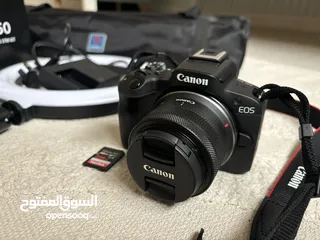  4 Canon EOS R50 Kit