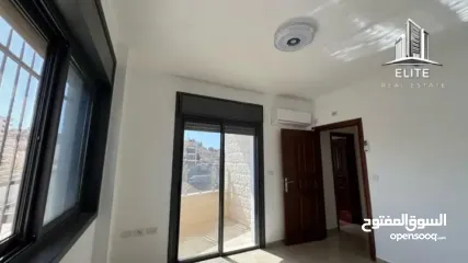  4 للايجار شقه دبلكس  في الريحان ديلوكس