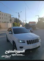  3 جيب قراند شيروكي2014 بحاله ممتازه وسعر حرق الجب بصلاه ع نبي نظيف دون اي حادث دون اي اعطال ميكانيكيه
