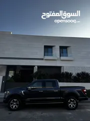  23 ford f150 platinum 2022 hybrid 3500 cc powerboost  بلاتينيوم لون كحلي و داخلية مميزة لون كاميل