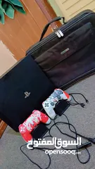  1 بلاي   ستيشن. 4     برو     مع     اكسسوارات.           قابل.               للتفاوض 1تيرا