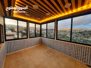  27 شبابيك المنيوم لون برونز زجاج برونز متوفر عدة مقاسات  بحال الوكاله